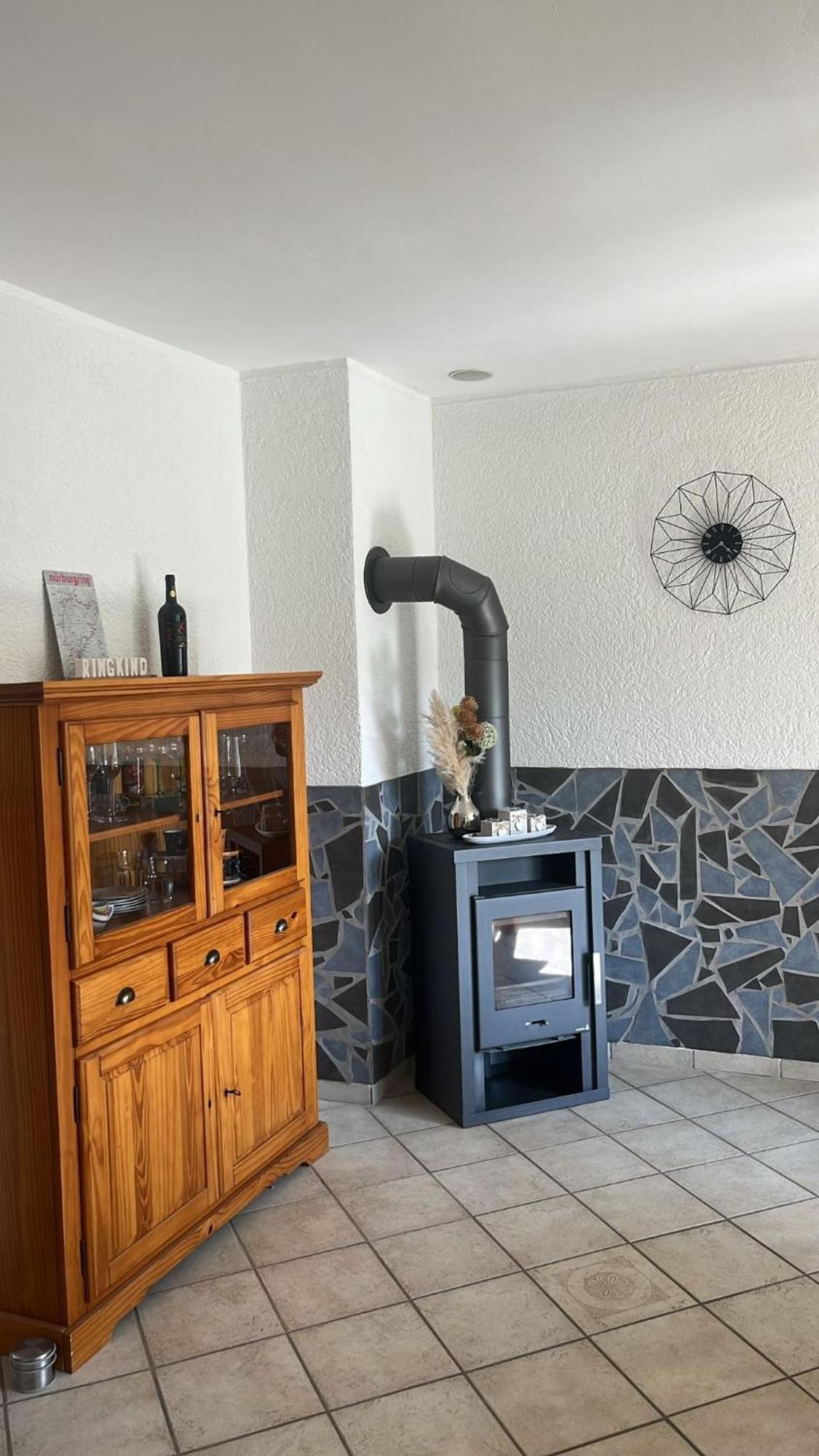 Fewo Hoheeifel, 1 Haus Mit 2 Apartments 5 Schlafzimmer In Kelberg Naehe Nuerburgring Exteriér fotografie