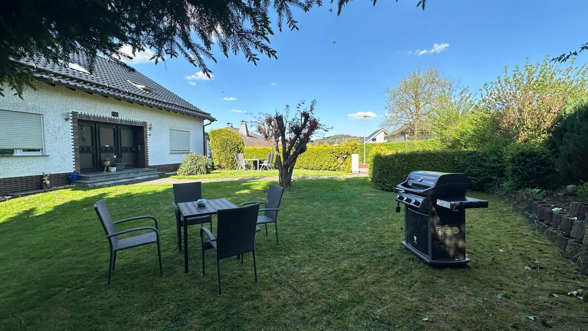 Fewo Hoheeifel, 1 Haus Mit 2 Apartments 5 Schlafzimmer In Kelberg Naehe Nuerburgring Exteriér fotografie